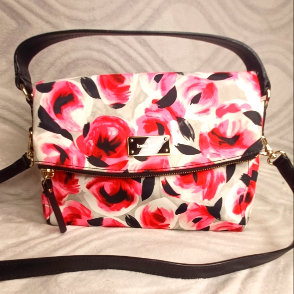 Kate Spade Floral Flap Crossbody...EUC...11x7x4